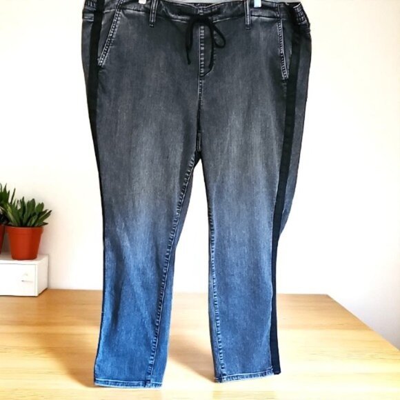 Torrid Feel the Fit Pull on elastic waist drawstring soft side stripe jeans 3R - Picture 2 of 15